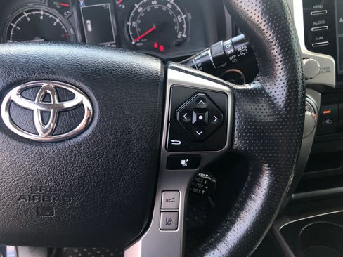 Used 2024 Toyota 4Runner SR5 Premium w/ Moonroof Package AWD/4WD image 9