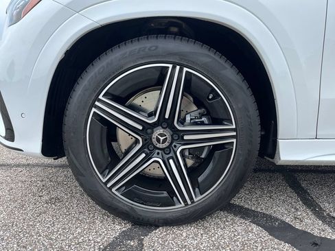 Used 2025 Mercedes-Benz GLE 450e 4MATIC image 17