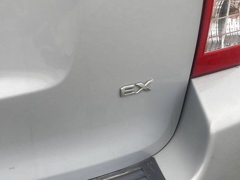 Used 2012 Kia Sedona EX w/ Luxury Pkg FWD image 7