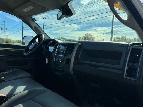 Used 2017 RAM 3500 Tradesman w/ Chrome Appearance Group image 17