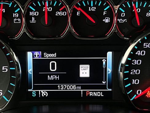 Used 2018 GMC Sierra 1500 SLT w/ All Terrain Package AWD/4WD image 17