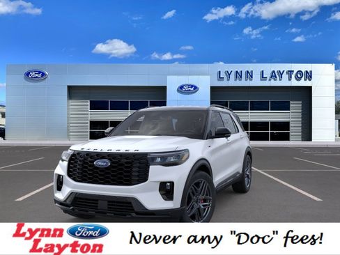 New 2026 Ford Explorer ST-Line w/ ST-Line Street Pack RWD image 2