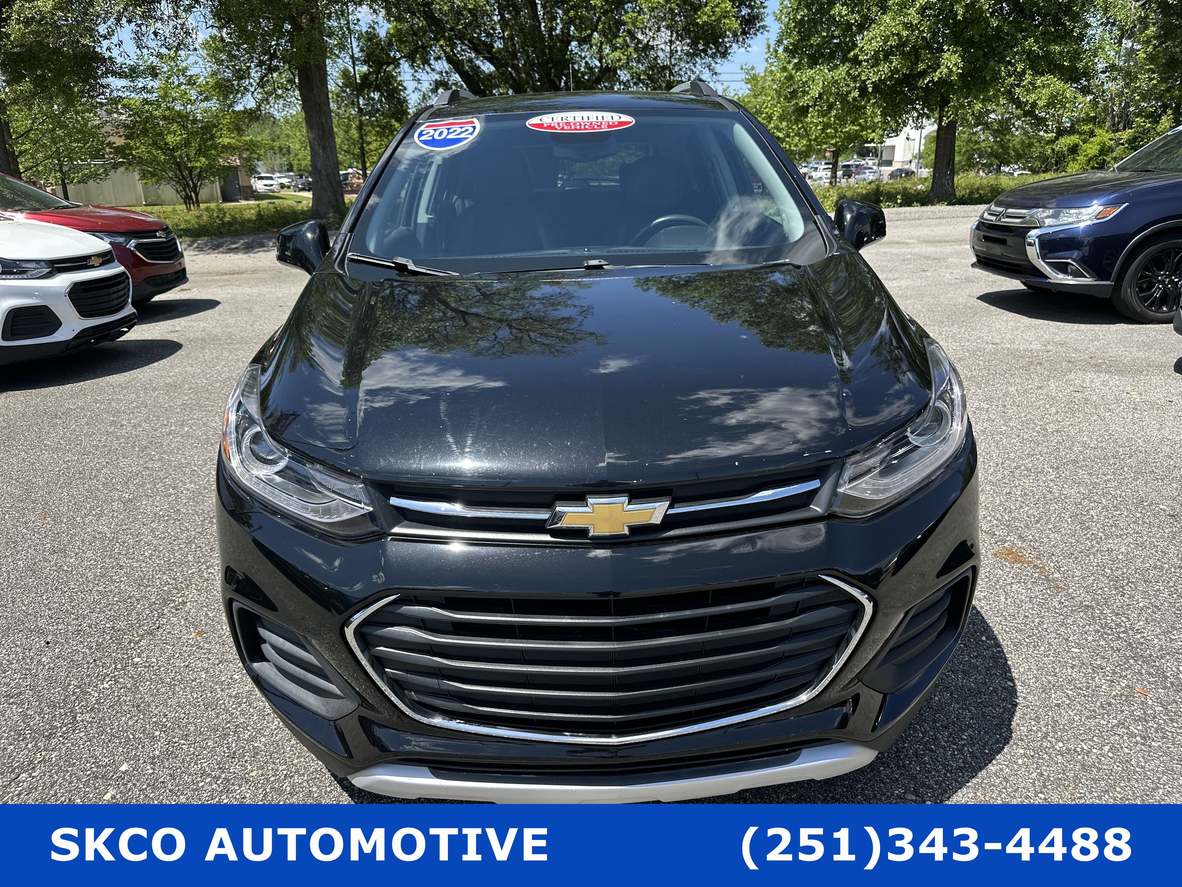 Used 2022 Chevrolet Trax LT w/ LT Convenience Package FWD image 8