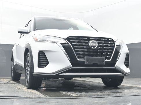 Used 2021 Nissan Kicks SV image 19