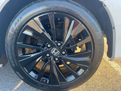 Used 2016 Honda Accord EX image 25