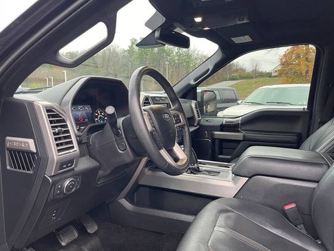 Used 2015 Ford F150 Platinum w/ Max Trailer Tow Package image 33