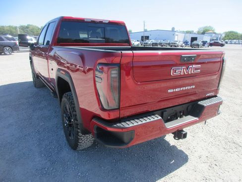 New 2026 GMC Sierra 2500 AT4 w/ AT4 Premium Plus Package AWD/4WD image 9