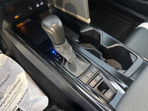 Certified 2025 Toyota Camry SE image 19