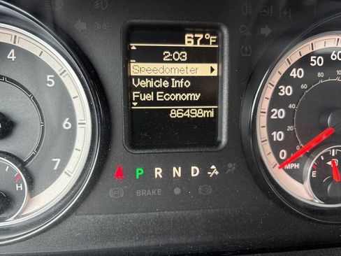 Used 2017 RAM 1500 Express AWD/4WD image 11