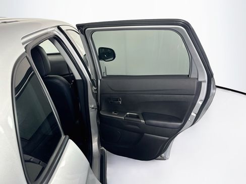 Used 2024 Mitsubishi Outlander Sport AWD image 30