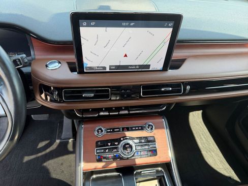 Used 2020 Lincoln Aviator Reserve w/ Elements Package Plus AWD/4WD image 12