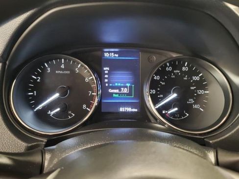 Used 2018 Nissan Rogue S AWD/4WD image 19