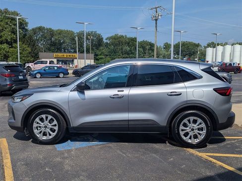 Used 2023 Ford Escape Active w/ Cold Weather Package image 6