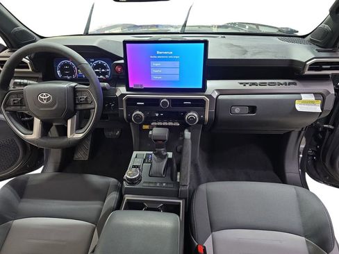 Used 2025 Toyota Tacoma TRD Off-Road image 10