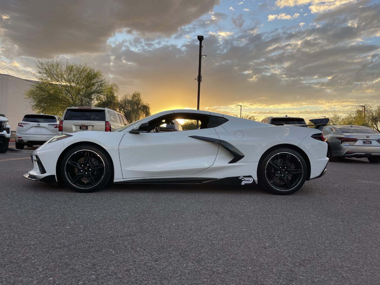 Used 2024 Chevrolet Corvette Stingray Coupe RWD image 3