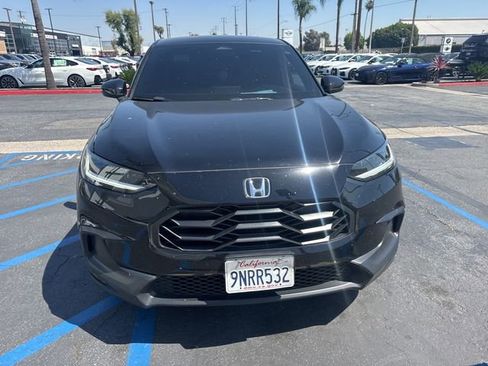 Used 2025 Honda HR-V Sport image 8