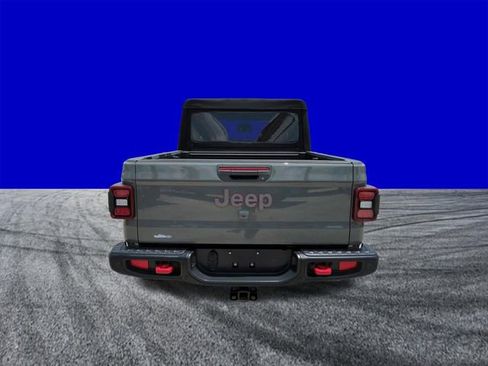 Used 2020 Jeep Gladiator Rubicon AWD/4WD image 5