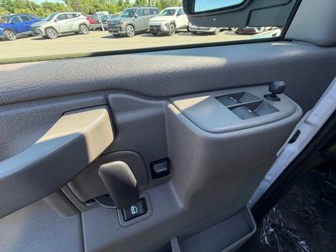 Used 2025 Chevrolet Express 3500 LT w/ LT Preferred Equipment Group RWD image 22