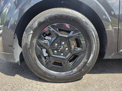 Used 2026 Kia Carnival FWD image 17