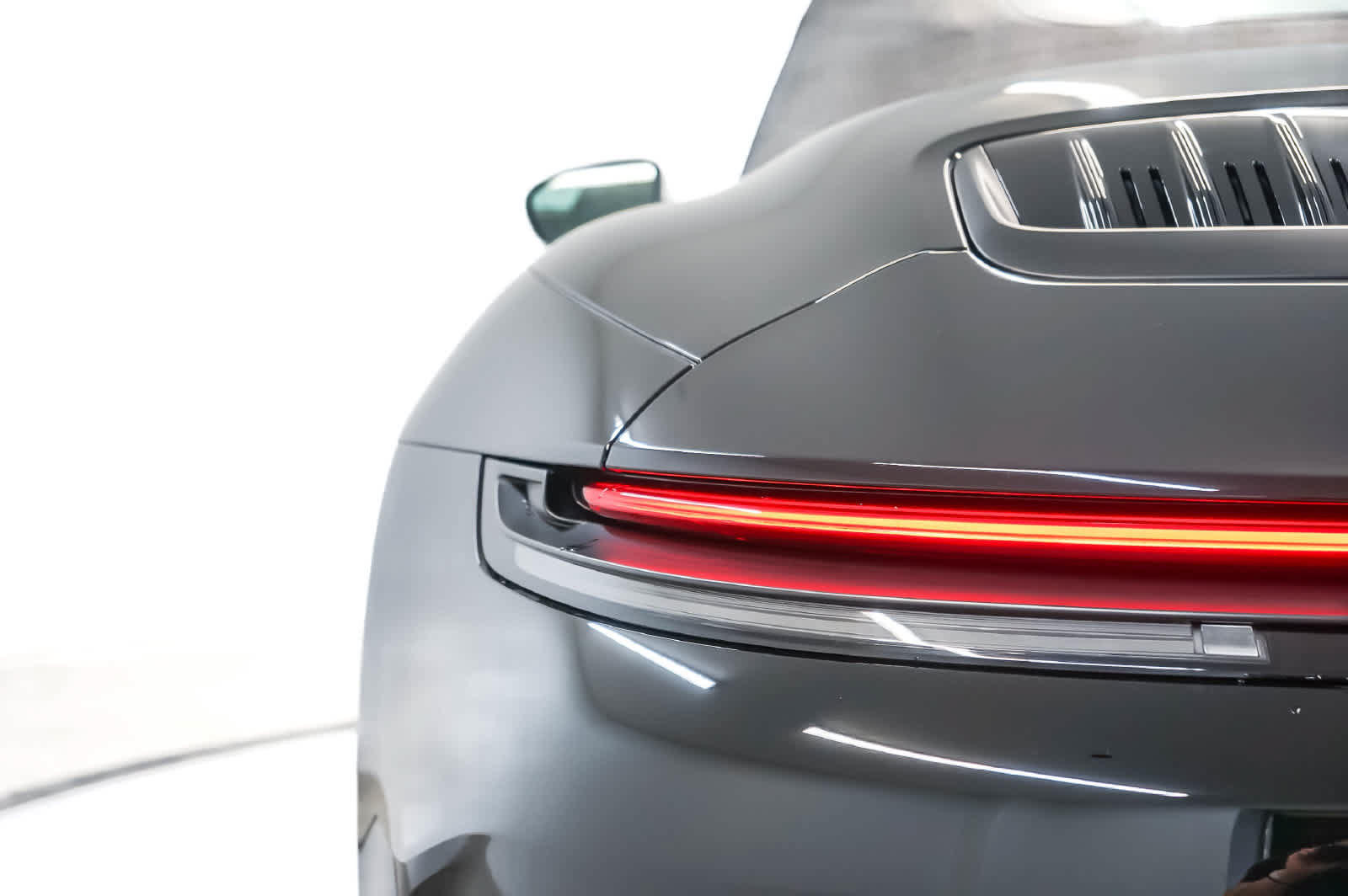 Certified 2025 Porsche 911 Carrera RWD image 11
