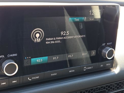 Certified 2023 Honda HR-V LX image 25