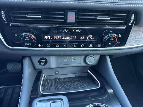 Certified 2026 Nissan Rogue Platinum w/ Platinum Premium Package image 30