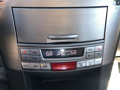 Used 2014 Subaru Legacy 2.5i Limited image 19