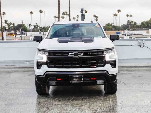 Used 2024 Chevrolet Silverado 1500 LT Trail Boss AWD/4WD image 3