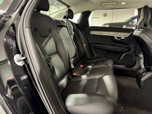 Used 2023 Volvo S90 B6 Plus image 26