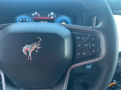 New 2025 Ford Bronco Base image 18