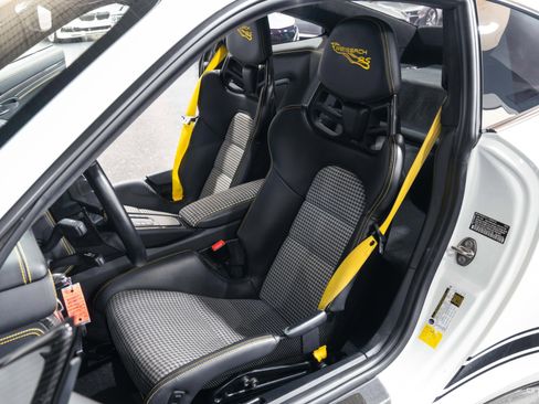 Used 2019 Porsche 911 GT3 RS image 13