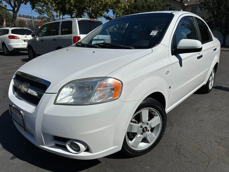 Used 2008 Chevrolet Aveo LT FWD image 1