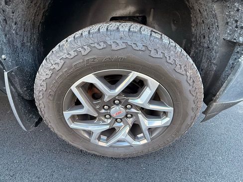 Used 2011 GMC Sierra 1500 W/T image 28