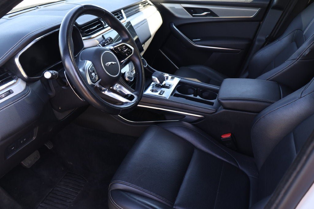 Used 2025 Jaguar F-PACE R-Dynamic S AWD/4WD image 5
