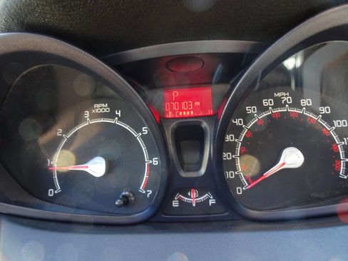 Used 2013 Ford Fiesta S w/ Convenience Pkg image 19