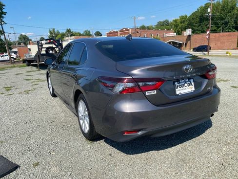 Used 2023 Toyota Camry LE FWD image 5