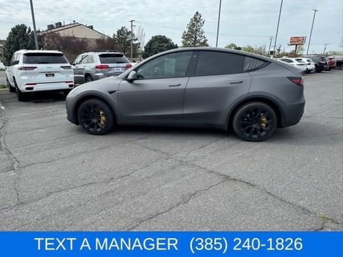 Used 2023 Tesla Model Y Long Range image 8