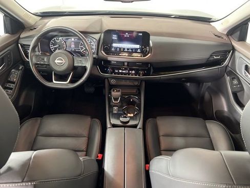 Used 2023 Nissan Rogue SL w/ SL Premium Package image 25