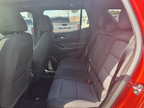 Used 2026 Chevrolet Equinox LT FWD image 18