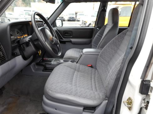 Used 1998 Jeep Cherokee SE image 13