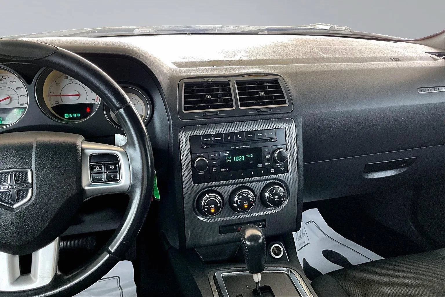 Used 2012 Dodge Challenger R/T RWD image 9