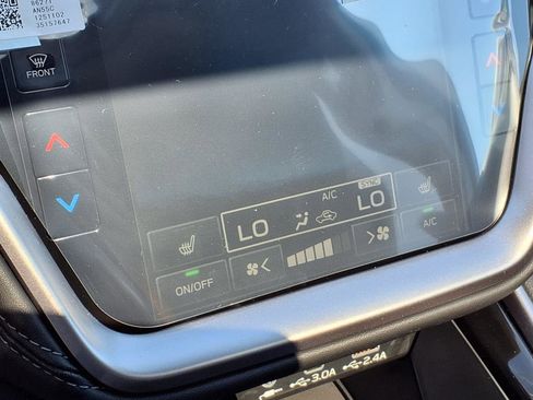 New 2025 Subaru Outback Limited w/ Popular Package #2 image 17