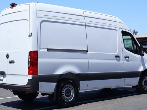 New 2026 Mercedes-Benz Sprinter 2500 image 2