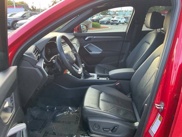 Used 2025 Audi Q3 2.0T Premium AWD/4WD image 12