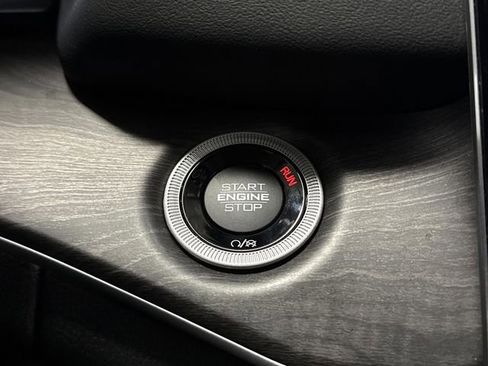 Used 2023 Jeep Grand Cherokee 4WD 4xe w/ Luxury Tech Group II image 24