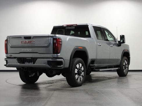 New 2025 GMC Sierra 2500 Denali image 4