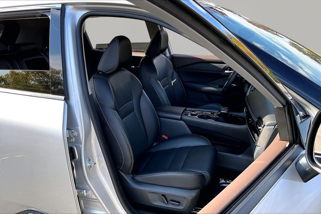 Used 2023 Nissan Rogue SL w/ SL Premium Package AWD/4WD image 23
