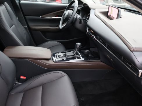 Certified 2025 MAZDA CX-30 2.5 Turbo w/ Premium Plus Pkg image 11