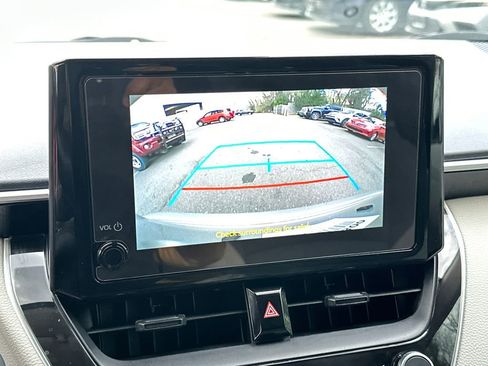 Used 2025 Toyota Corolla LE image 27