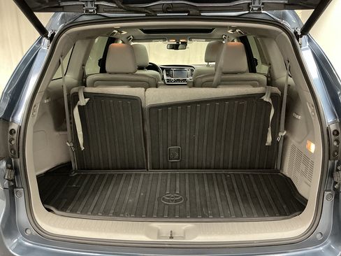 Used 2015 Toyota Highlander Limited Platinum AWD/4WD image 31